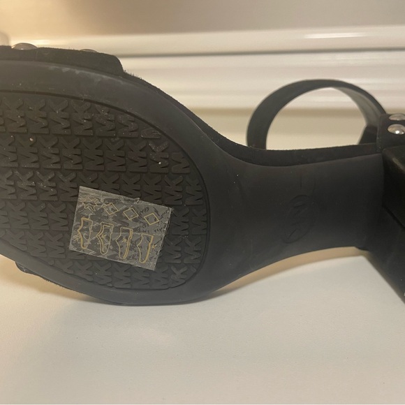 Michael Michael Kors sandals - Picture 8 of 10